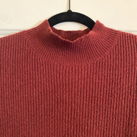 Red Ruby Moon turtleneck sweater - Picture 3 of 3